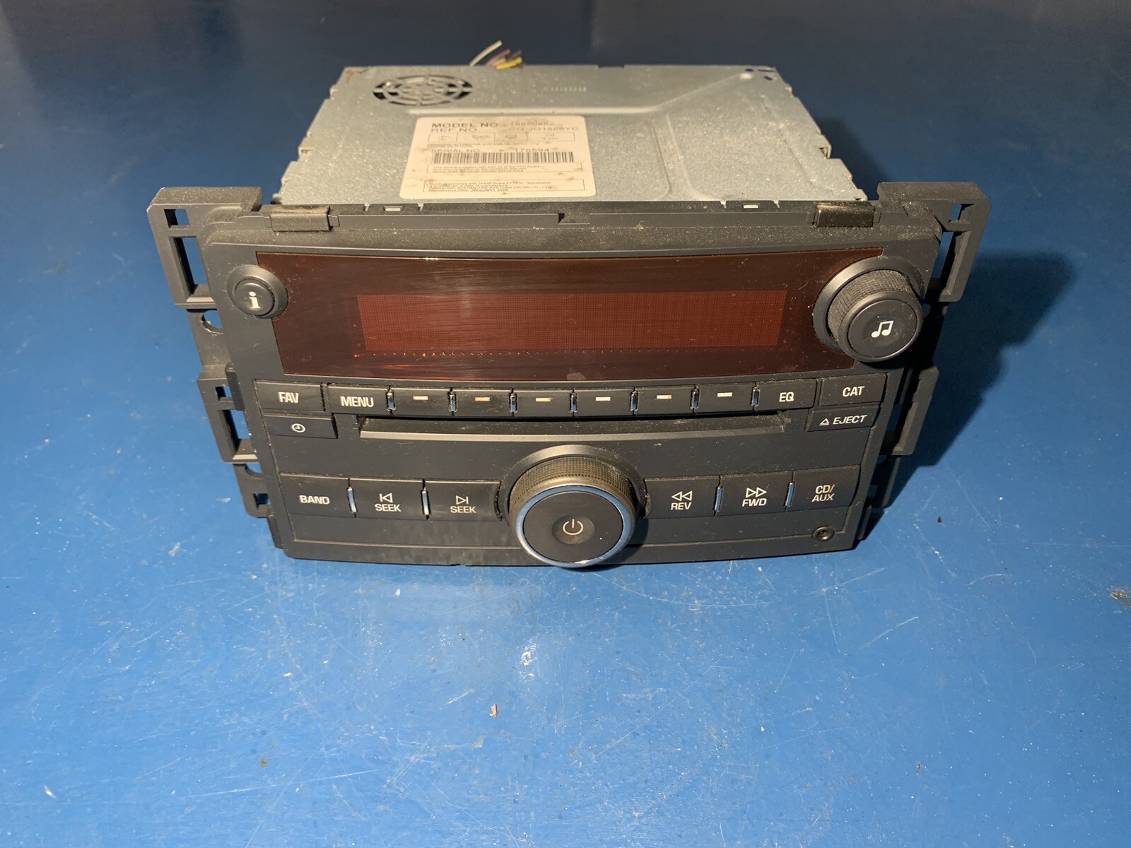 06 07 Saturn Ion AM FM CD radio receiver OEM 15850682