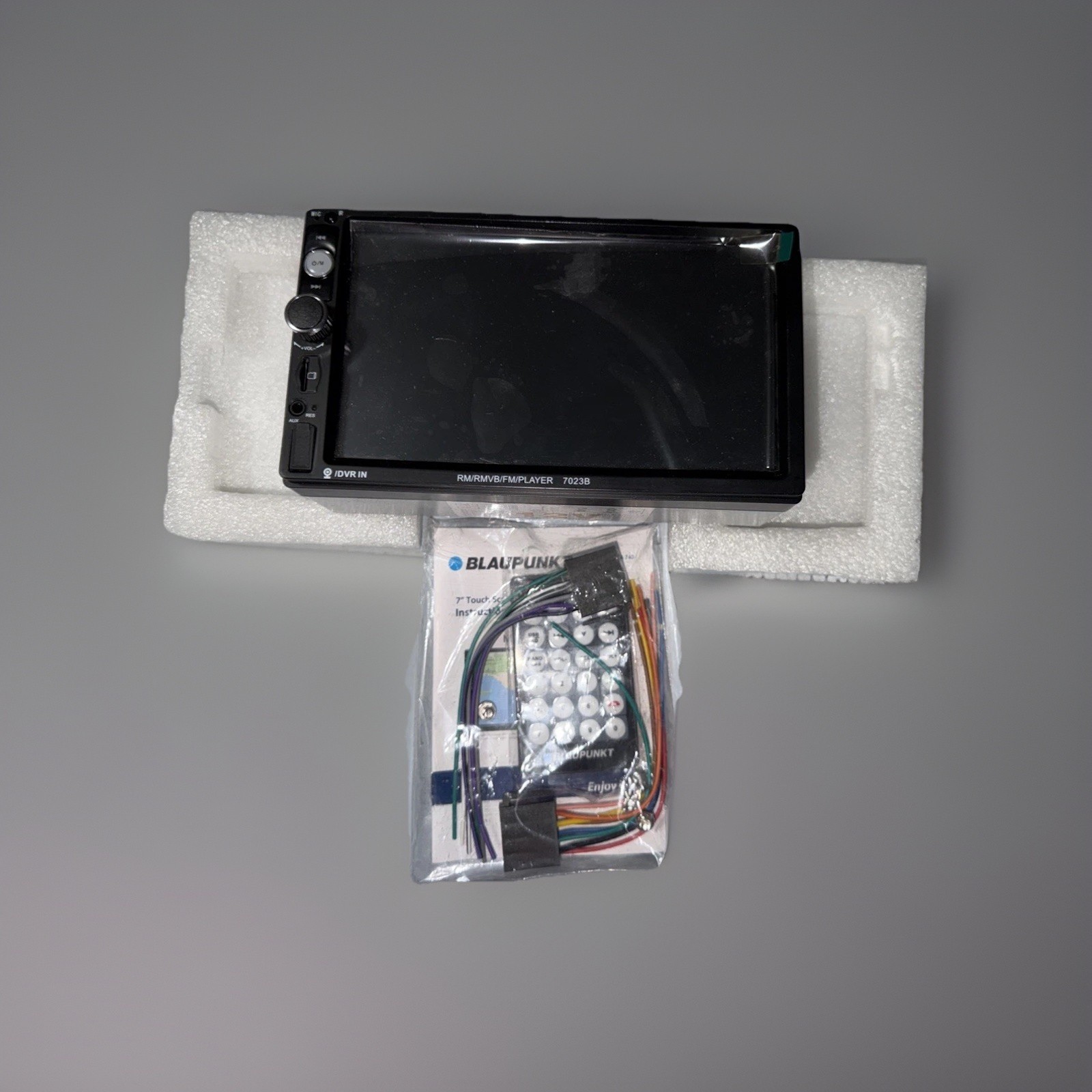 Blaupunkt ATLANTA 740 Digital 7″ Touch Screen LCD Receiver w/ Bluetooth