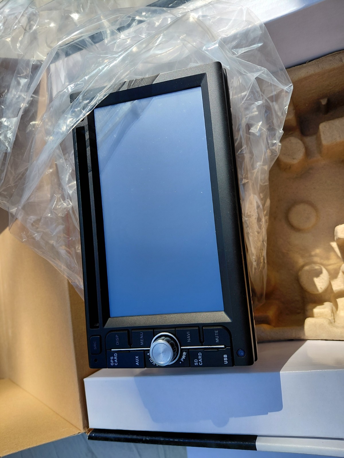 Nissan Versa/Juke/Rogue 6.1 Inch Touchscreen Multimedia Player With Navigation