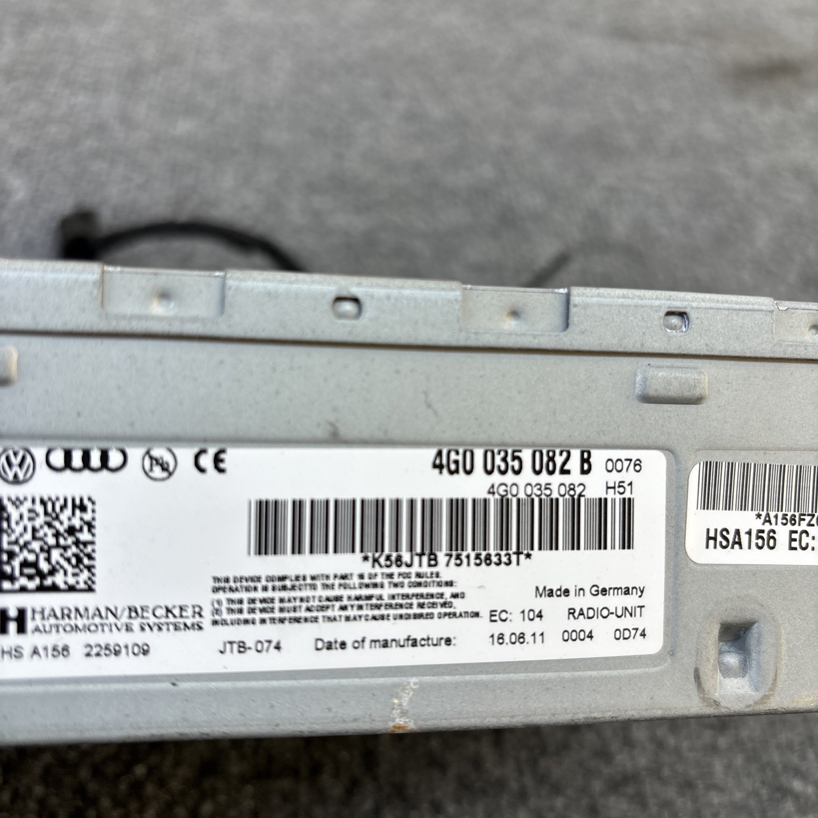 12 AUDI S4 A5 A4 S5 B8 OEM SATELLITE RADIO RECEIVER MODULE 4G0035082B 09-12