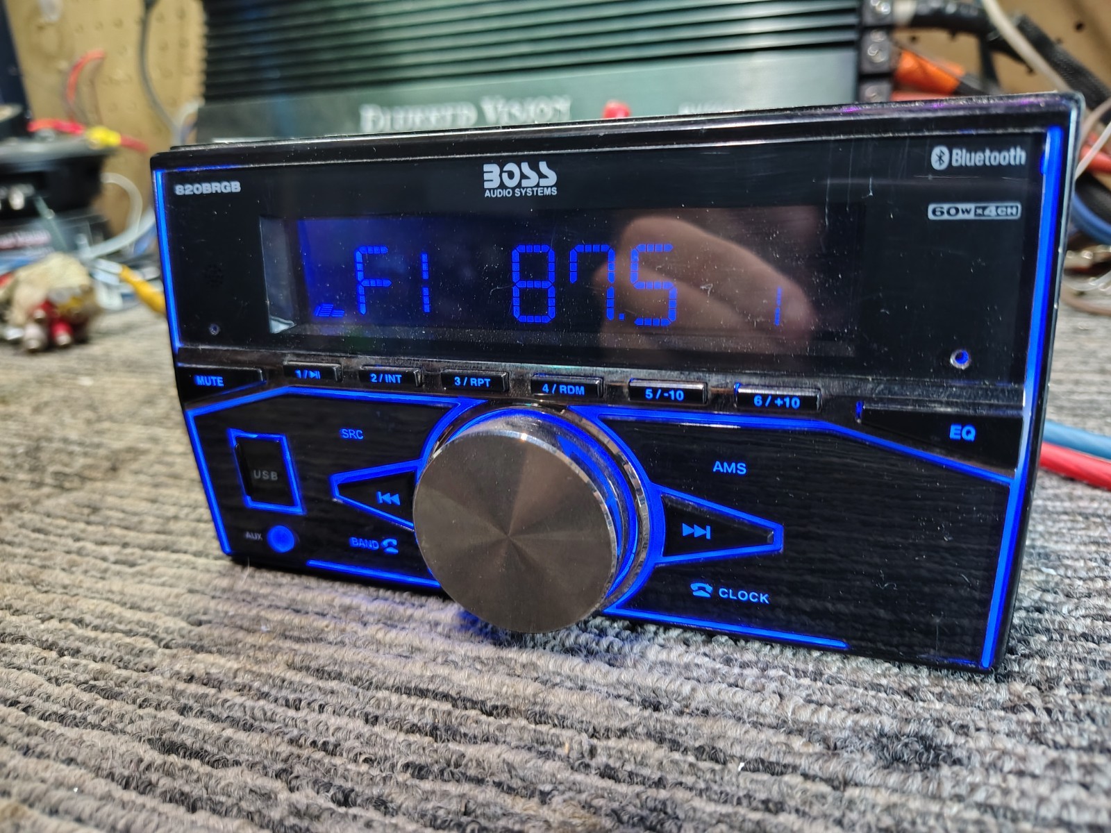 BOSS Audio 820BRGB Bluetooth USB AUXILIARY