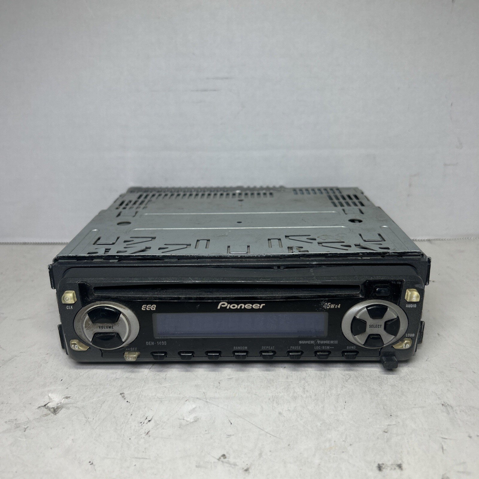 Pioneer DEH-1400 CD Player Stereo In Dash Audio Mfg 2002 Used Inc