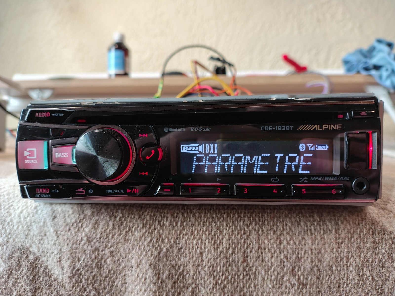 Alpine CDE-183BT Car Stereo CD Media Receiver Fully Working Great Shape