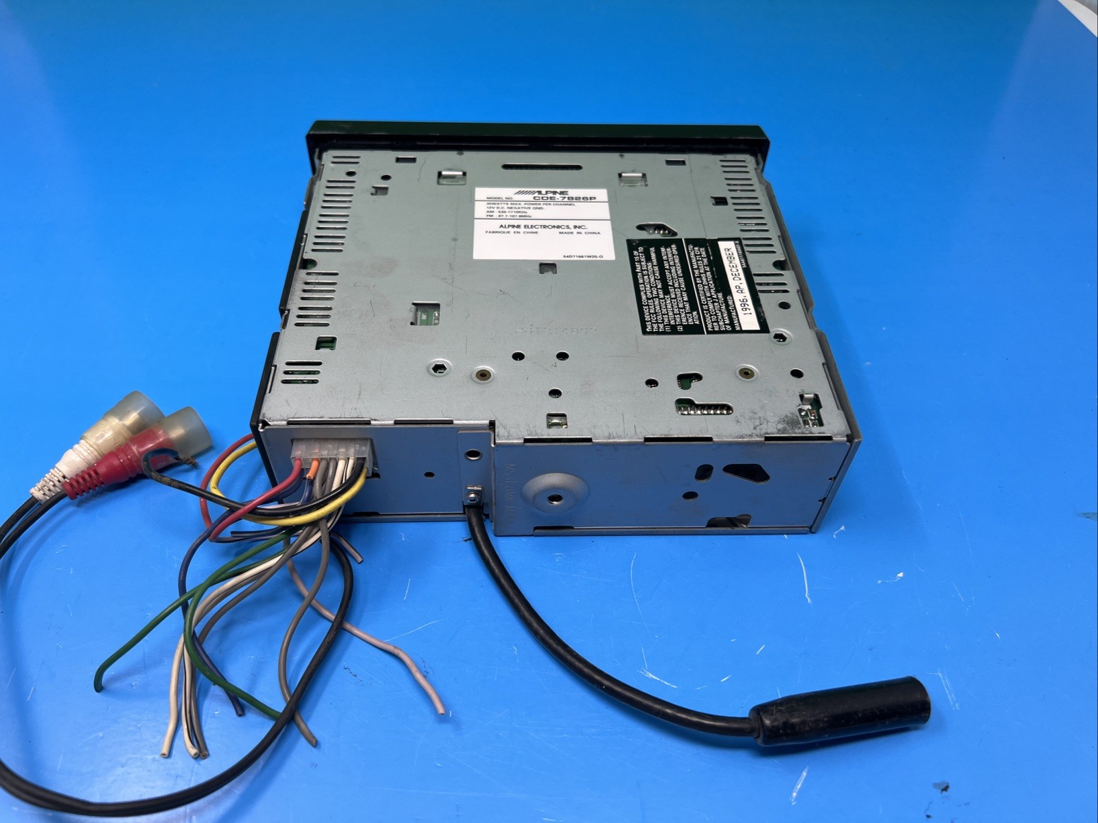 VTG Alpine CDE-7826P Car Stereo Amplifier CD PLayer Detachable Faceplate