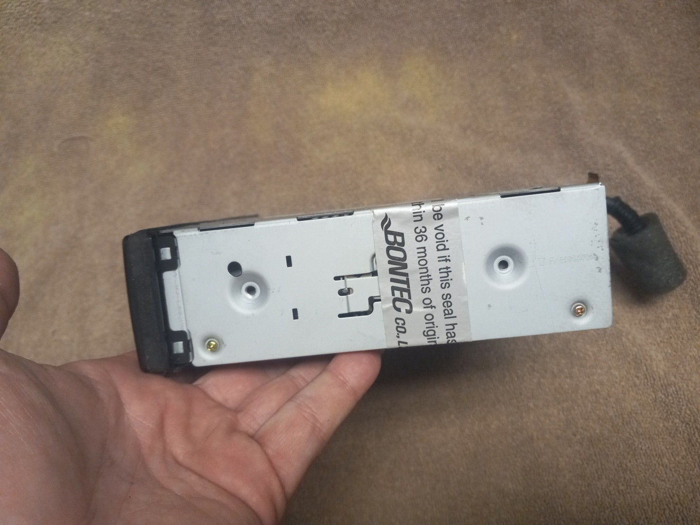 01 02 Kia Sportage AM FM CD player Radio receiver OEM 1K08A 66 860 C