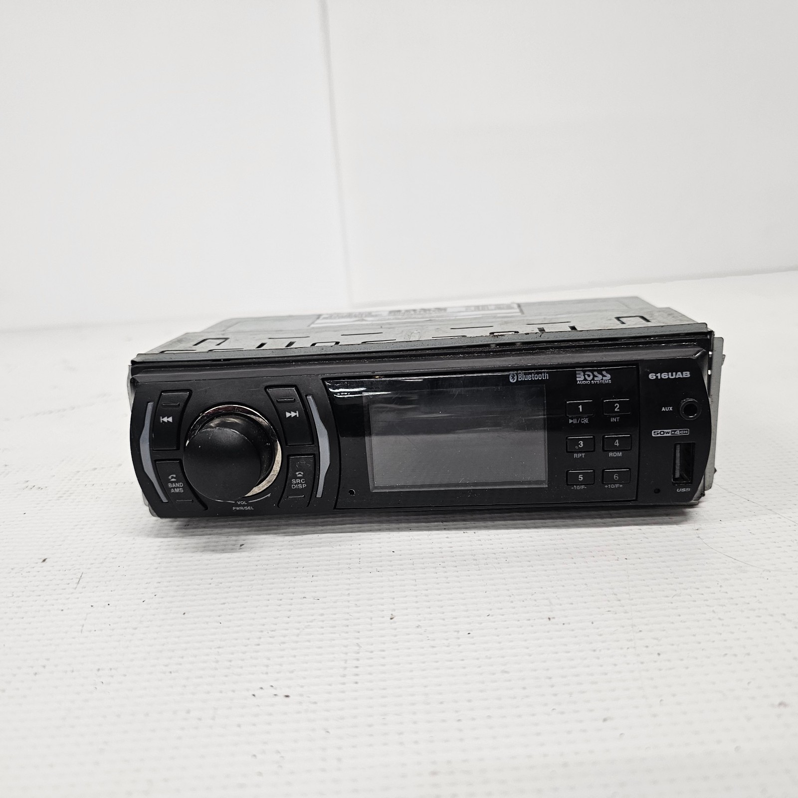 BOSS Audio 616UAB Car Mp3 Player AS-IS (NO Wire Harness)