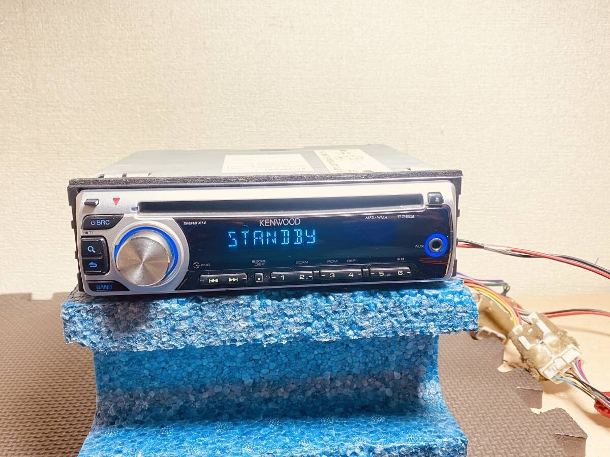 KENWOOD E252STN CD RECEIVER FM AM MP3 WMA 1DIN Silver MAX.50W x4 DC14.4V