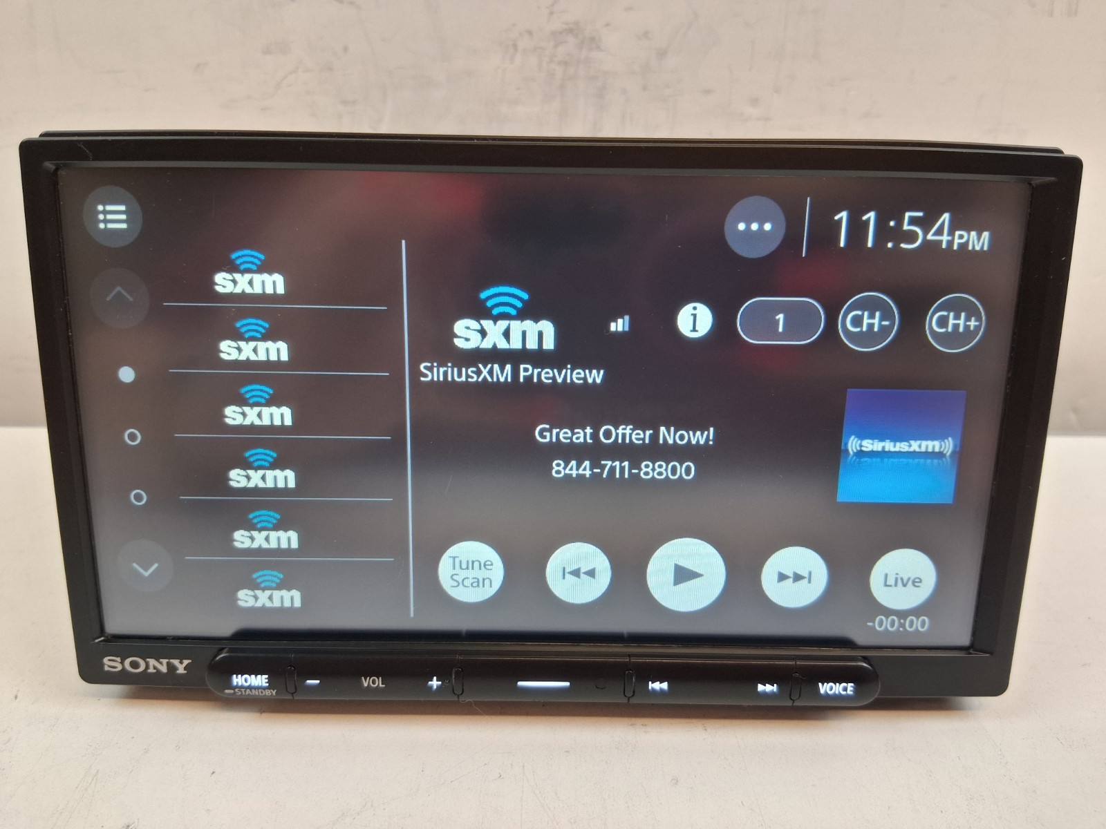 Sony XAV-AX4000 6.95″ Wireless CarPlay/Android Auto, & Maestro Connectivity