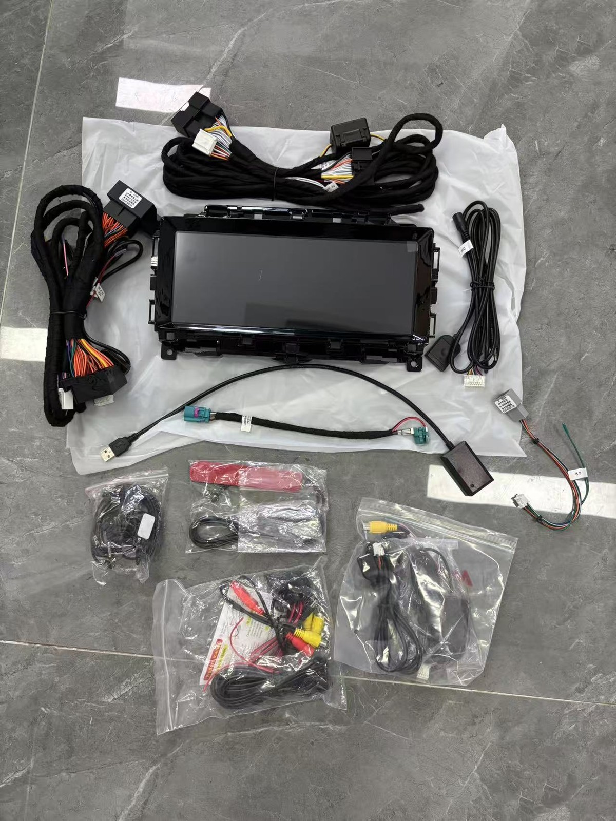 10.25″ 8+128G Android Carplay Radio GPSStereo For Jaguar F-Pace XE XEL 2016-19