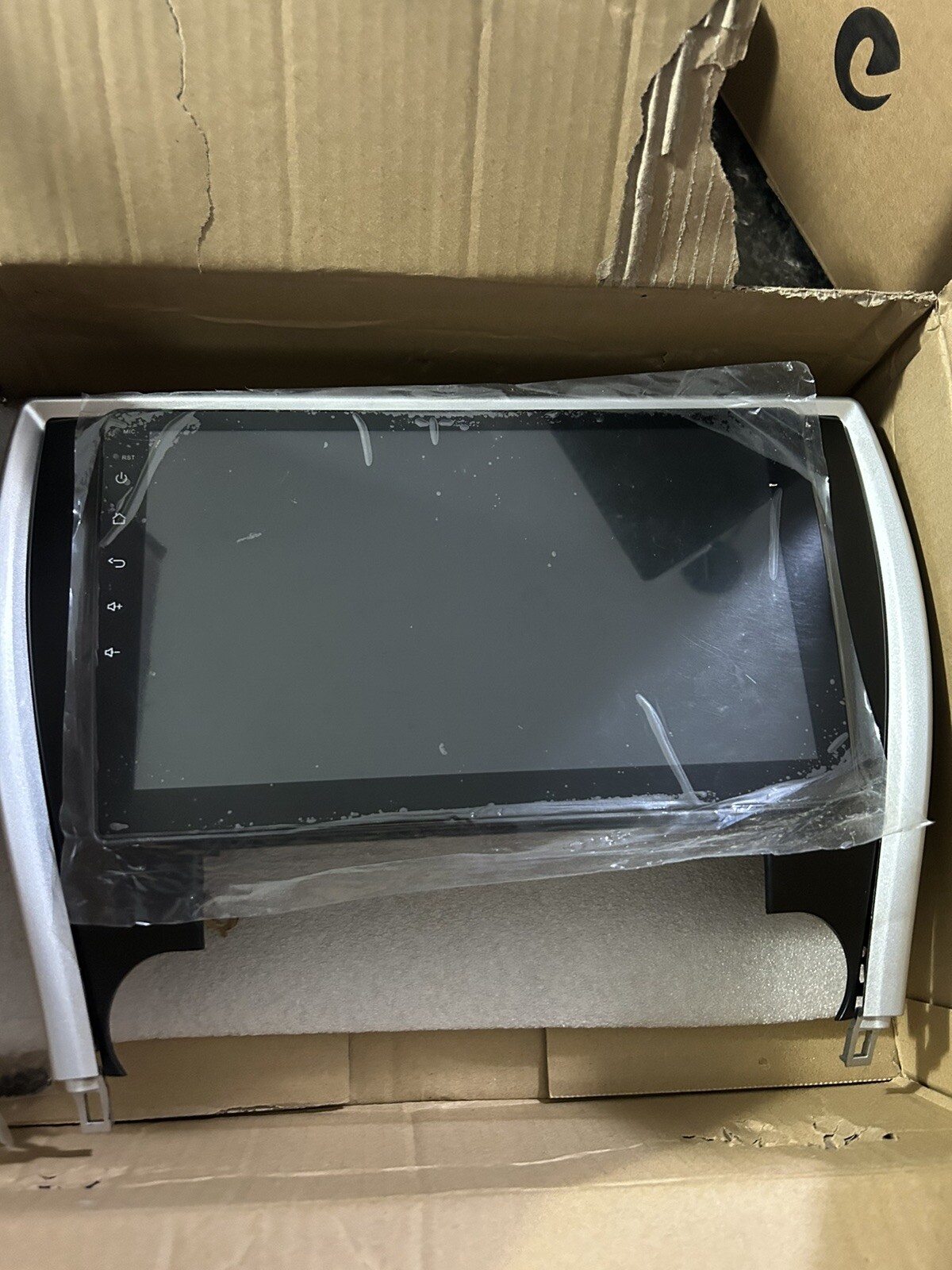 Double Din Car Stereo Compatible with Voice Control Apple Carplay – 7 Inch HD LC