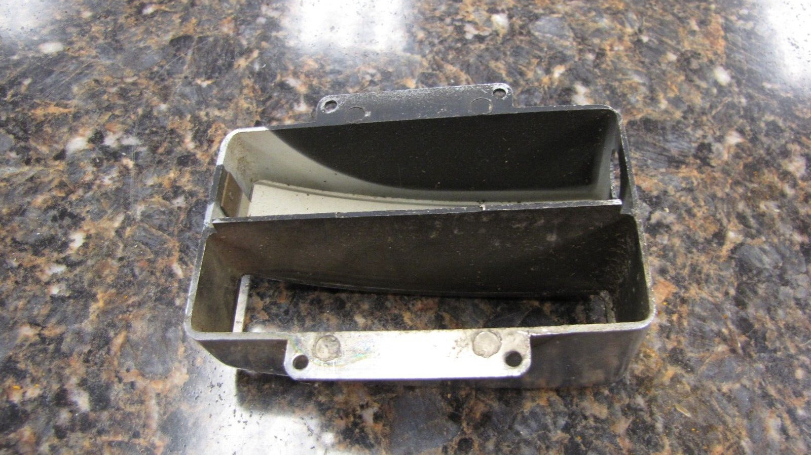 Vintage 1949 1950 Chevrolet Sedan AM PB Car Radio Chrome Face Plate Model #98624