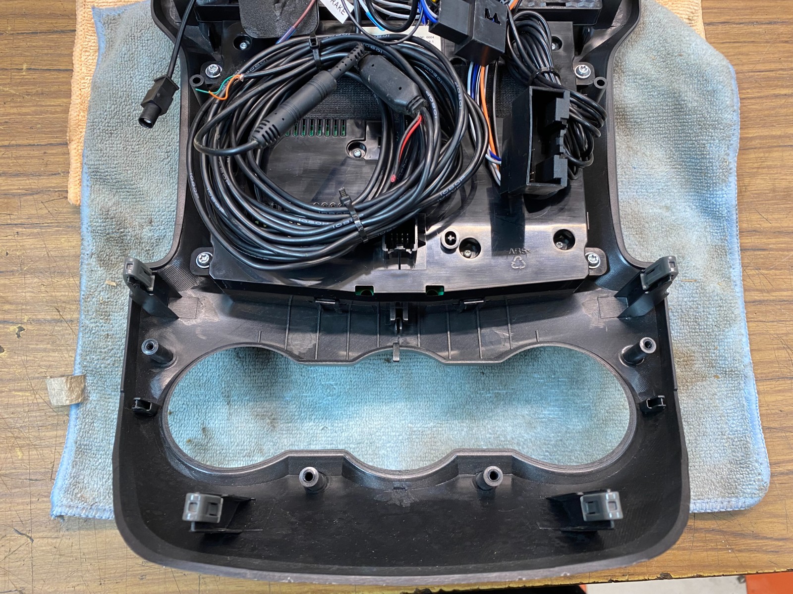 Ford Ranger PX1 Interior Dash Center ICC Surround + Aftermarket Reverse Camera