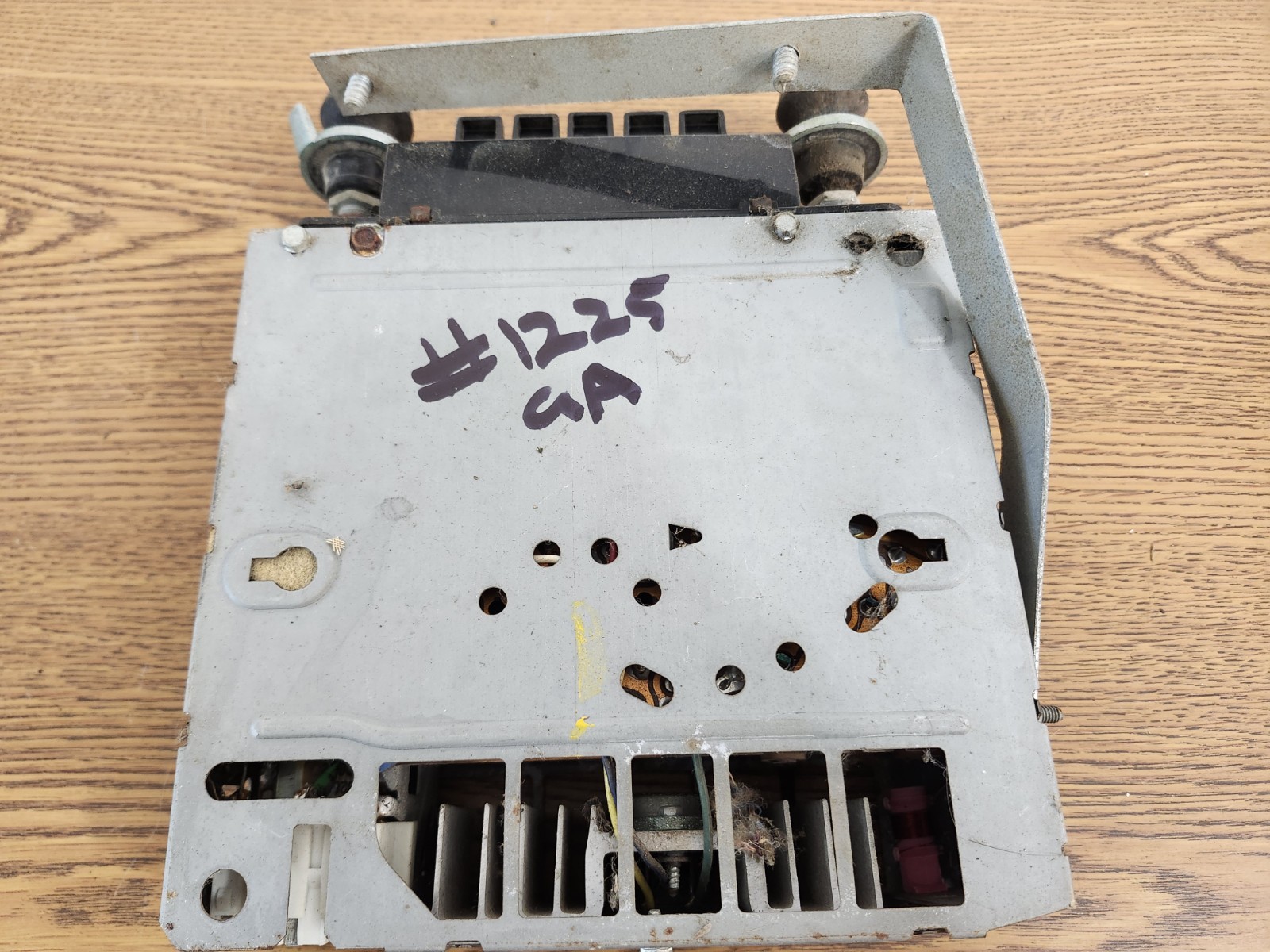 73-87 Chrvy Truck Delco GM Radio AM Oem Untested 73-80 K5 K10 C10 C20 K20 K30