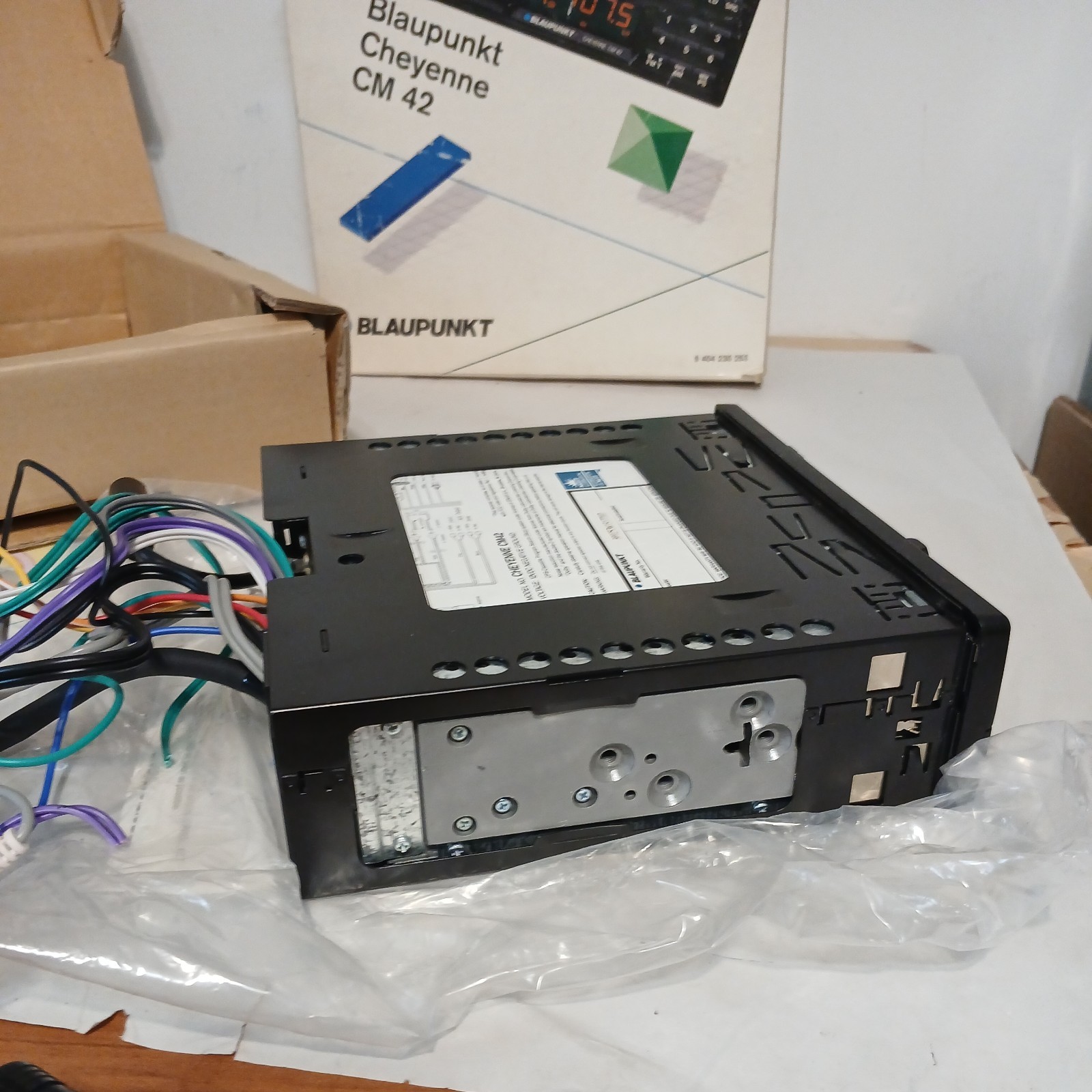 Blaupunkt Cheyenne CM 42 AM FM CASSETTE CAR STERO RADIO NEW IN BOX!