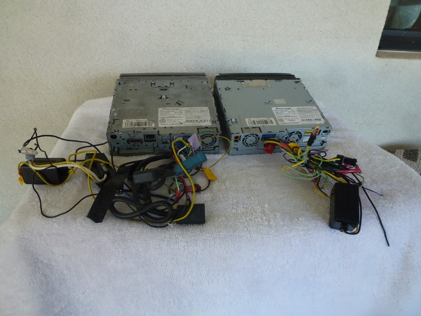 Pioneer AVIC-N2 and AVH-P6600DVD Navigation DVD CD receivers Parts/Repair