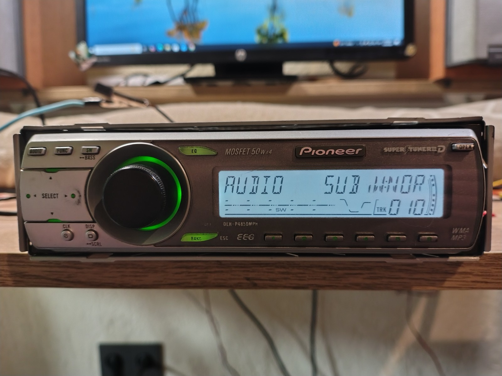 Pioneer DEH P4850MPH Car Stereo CD Receiver Fully Working Great Shape
