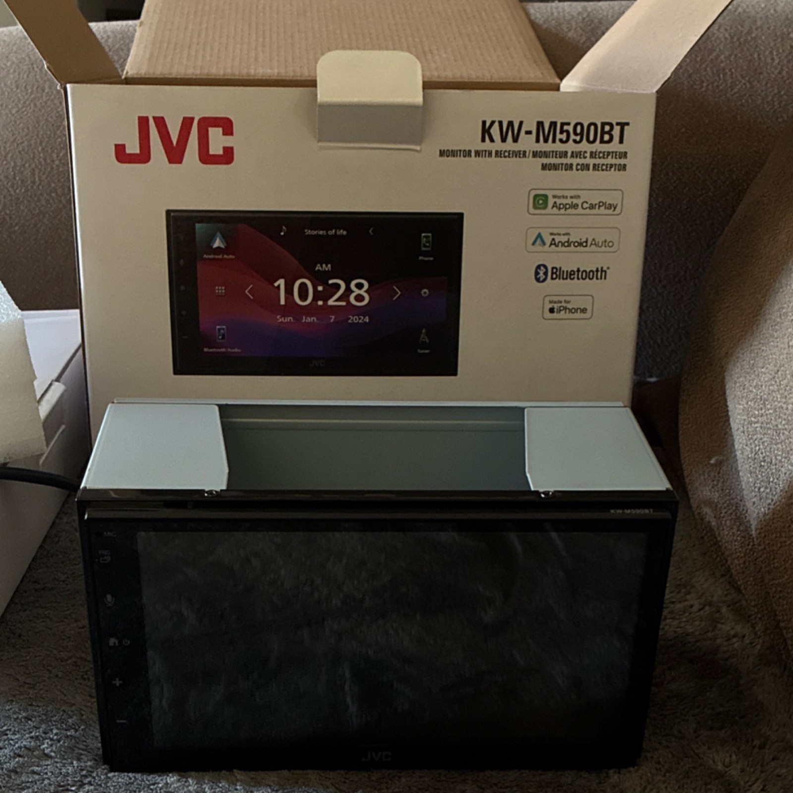 JVC KW-M590BT Digital multimedia receiver (does not play discs) Open Box