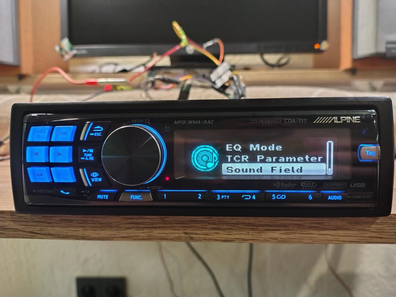 Alpine CDA-117 Car Stereo Mobile Media Station Fully Working Great Shape