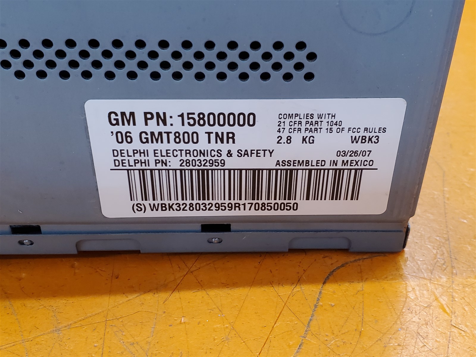 ⭐️⭐️⭐️⭐️⭐️ OEM GM 15800000 ’06 (GMT800 TNR) AM-FM CD Navigation Head Unit