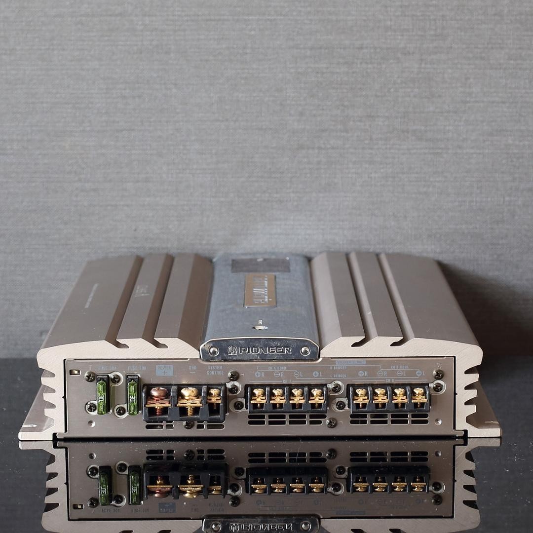 Carrozzeria GM-X9400 Class A Power Amplifier High Output Audio Working Confirmed