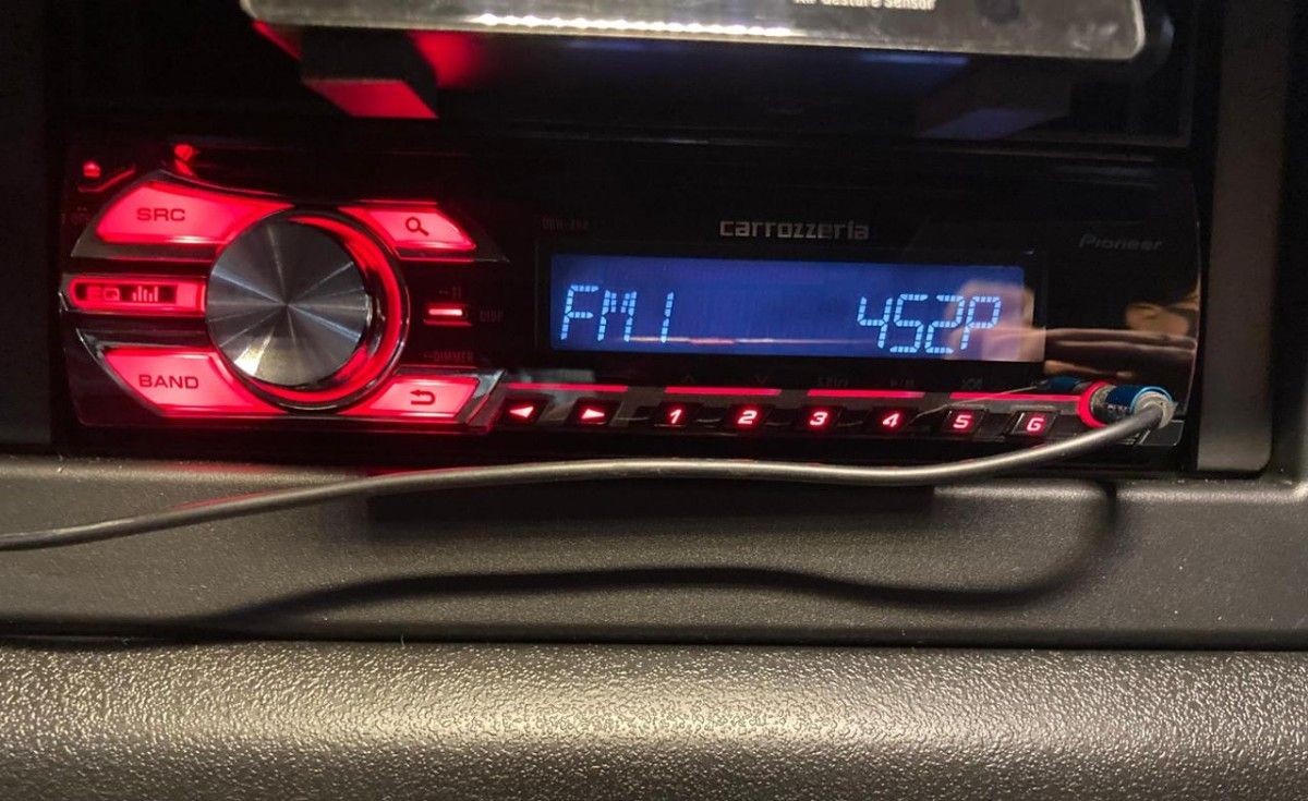 Carrozzeria DEH-380 CD Receiver 1-DIN Pioneer Car Audio Tested & Working