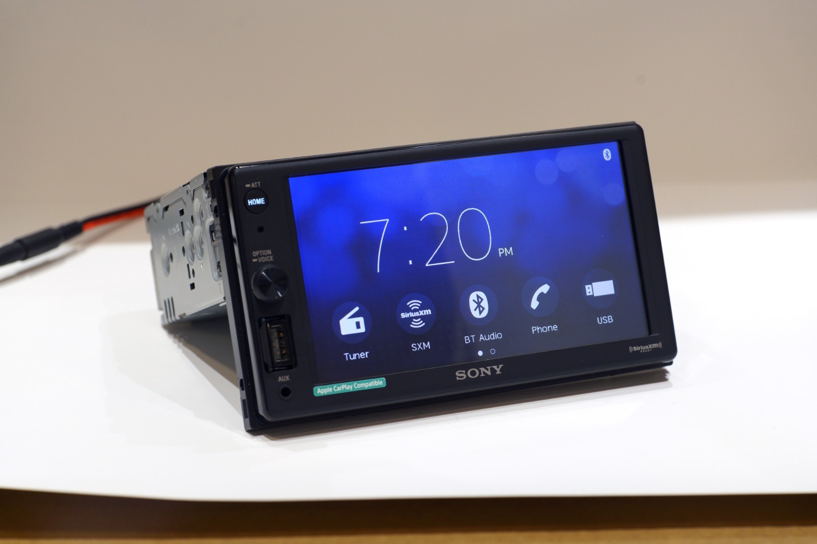 Sony XAV-AX1000 6.2 inch Apple CarPlay Media Receiver w/Bluetooth *Tested 100%*
