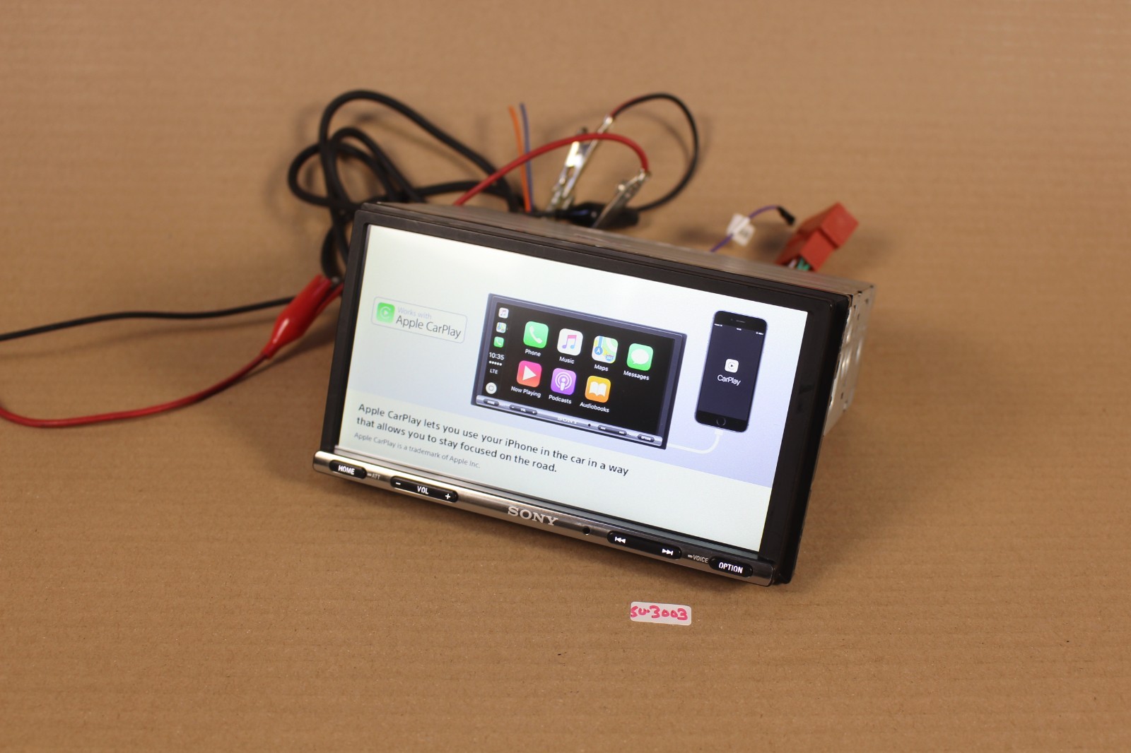 Sony XAV‑AX3000 – 7″ Touchscreen Media Receiver – Apple CarPlay / Android Auto