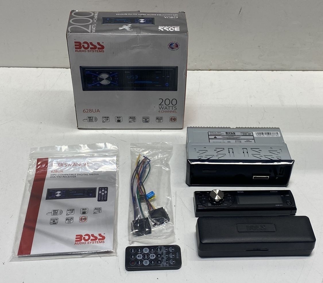 Boss Audio Systems 628UA Digital Media Receiver 200W MP3 USB SD For Parts