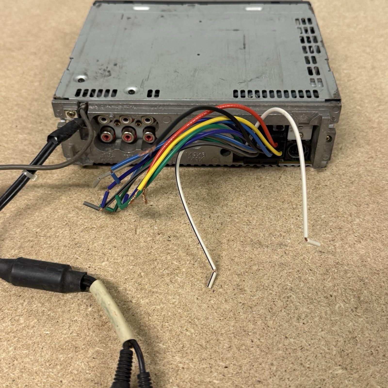 Sony Xplod CDX-M800 Car Stereo CD Player AM/FM Radio No Remote