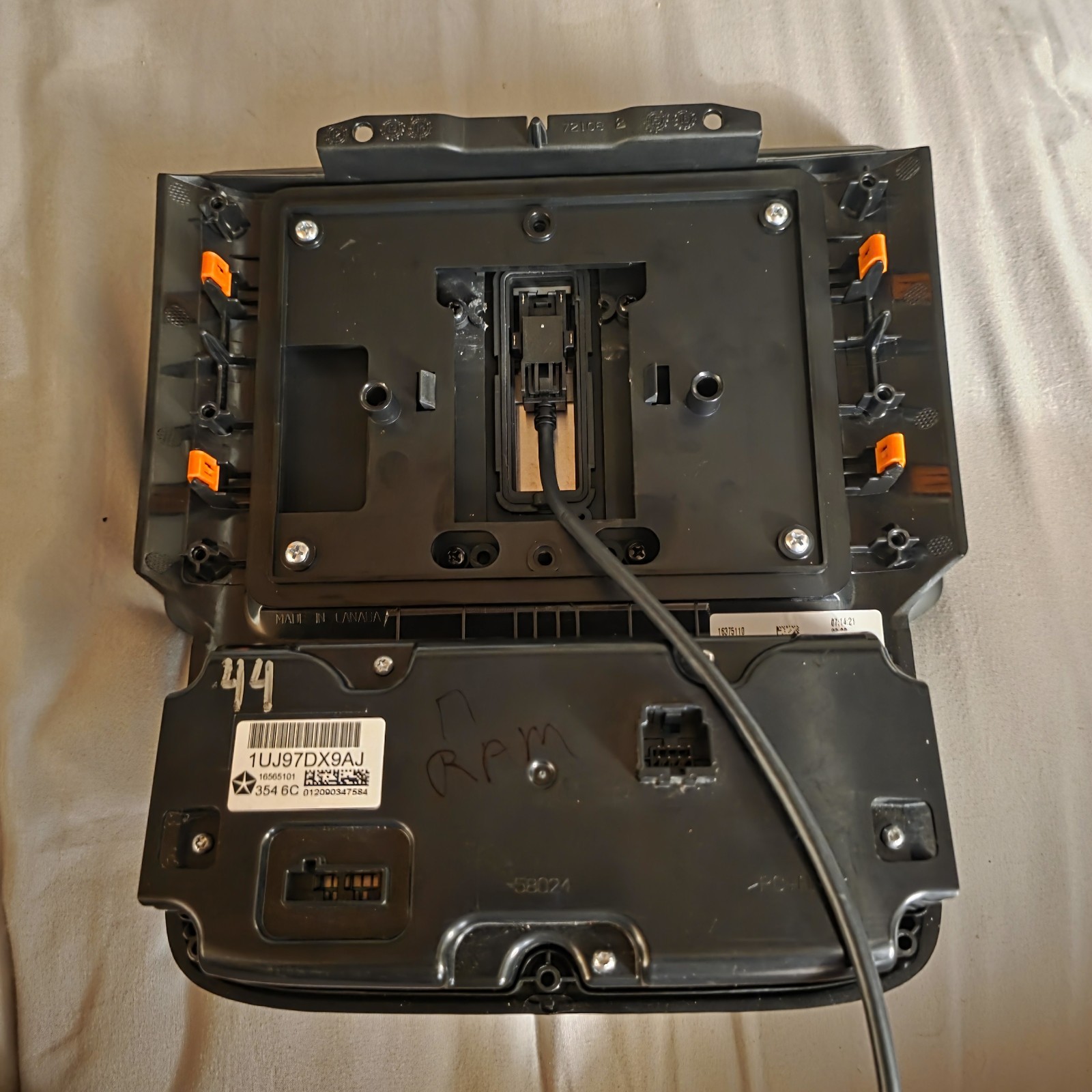 STINGER HEIGH10+. Radio. With Install Kit For Dodge Ram, 13 To 18. AC Bezel Too.