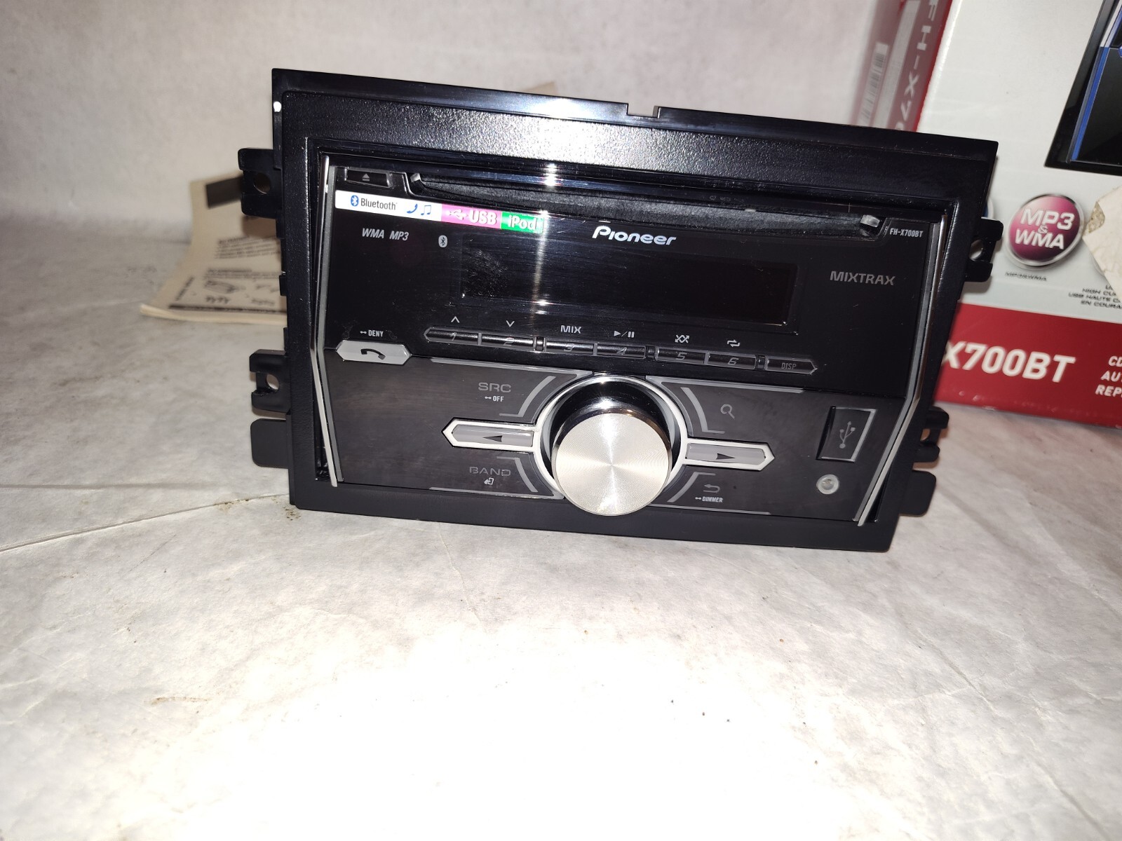 Pioneer FH-X700BT Bluetooth CD Player Android iPhone Pandora AM FM USB Aux