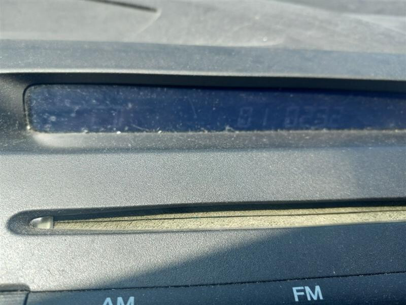 2007 HONDA CIVIC LX AM/FM/CD/MP3 RECEIVER FACE ID-2AE0 CODE-63411