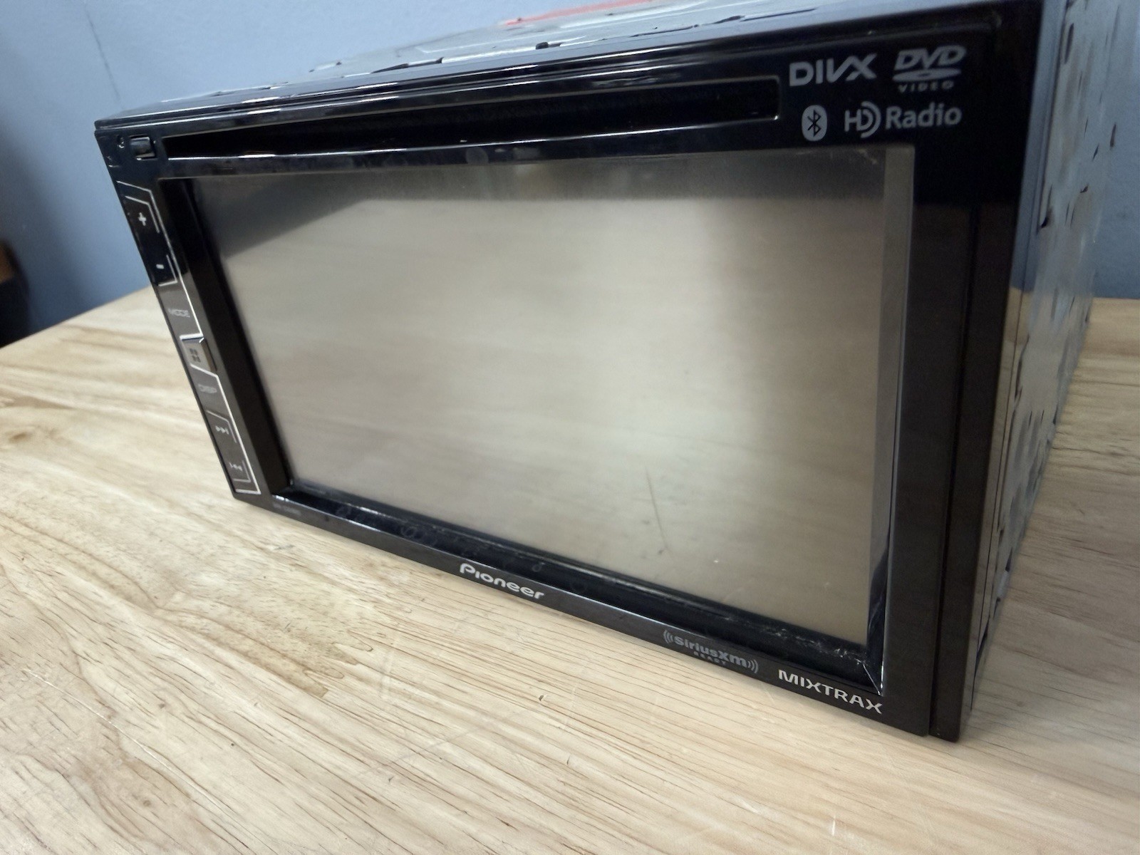 Pioneer AVH-X391BHS In Dash DVD/CD player Not Tested No Harness