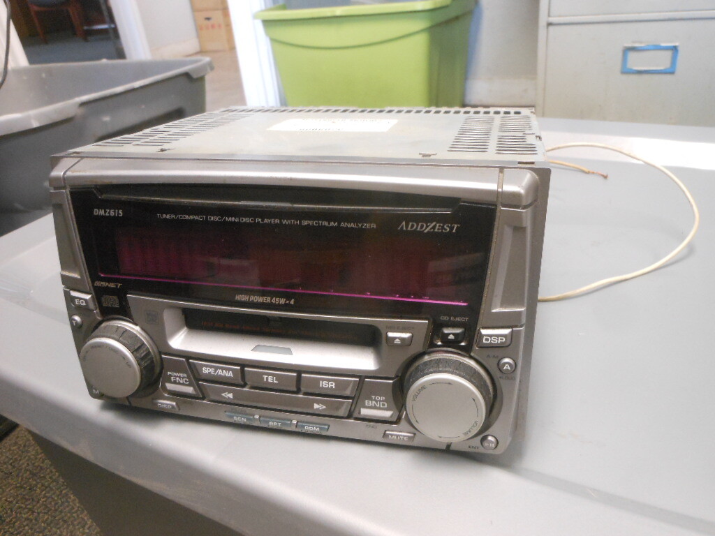 Addzest Mitsubishi AM FM Tuner Receiver CD Mini Disc Player Stereo Radio DMZ615