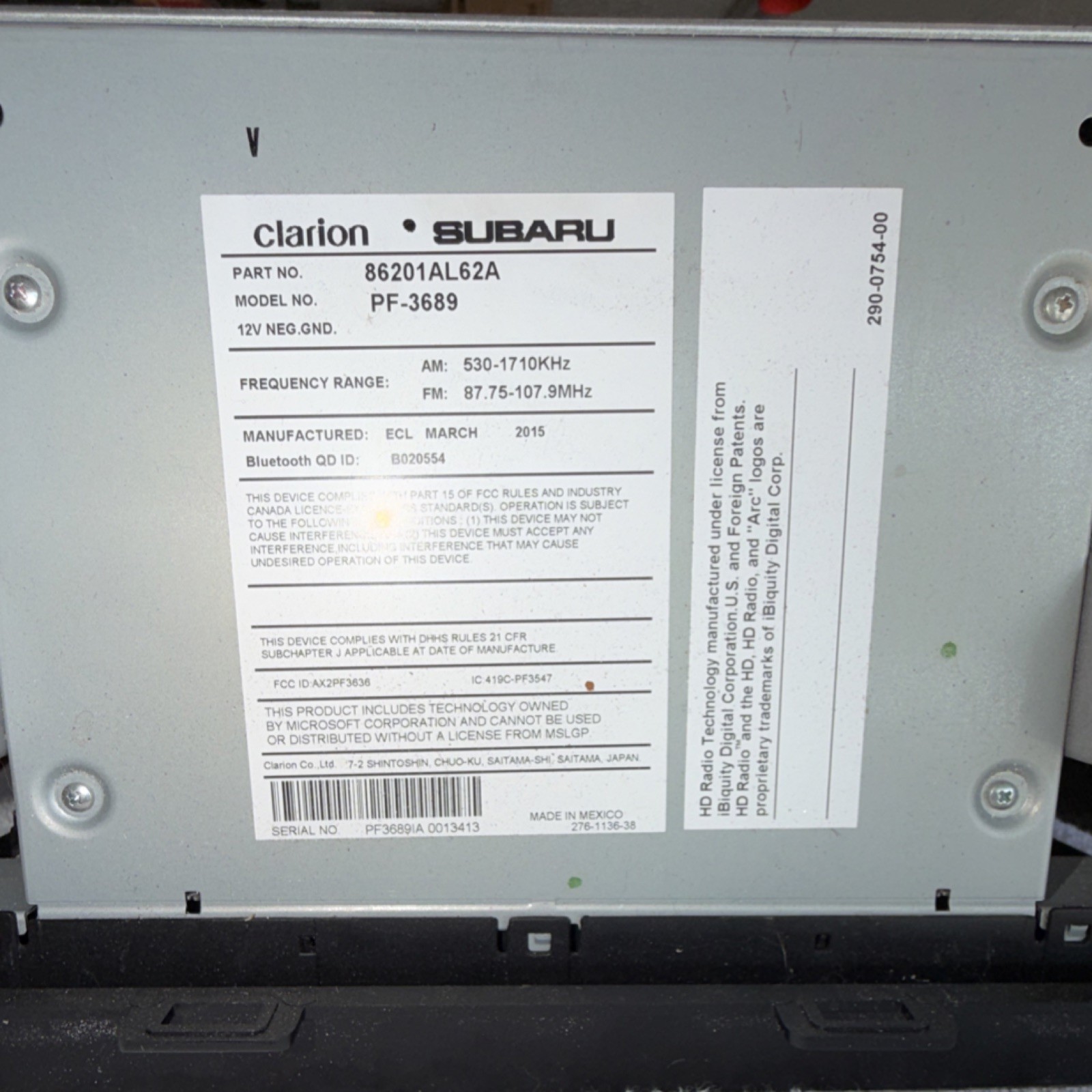 Subaru PF-3689 2 DIN Touchscreen HD Radio Bluetooth Ready Auxiliary Input
