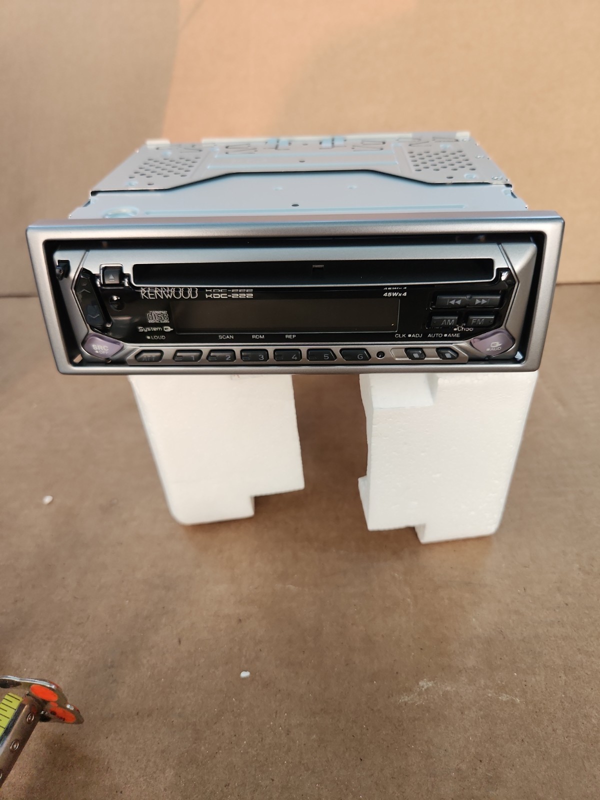 Kenwood KDC-222 Car Stereo Receiver/CD player with mounting sleeve ( New )