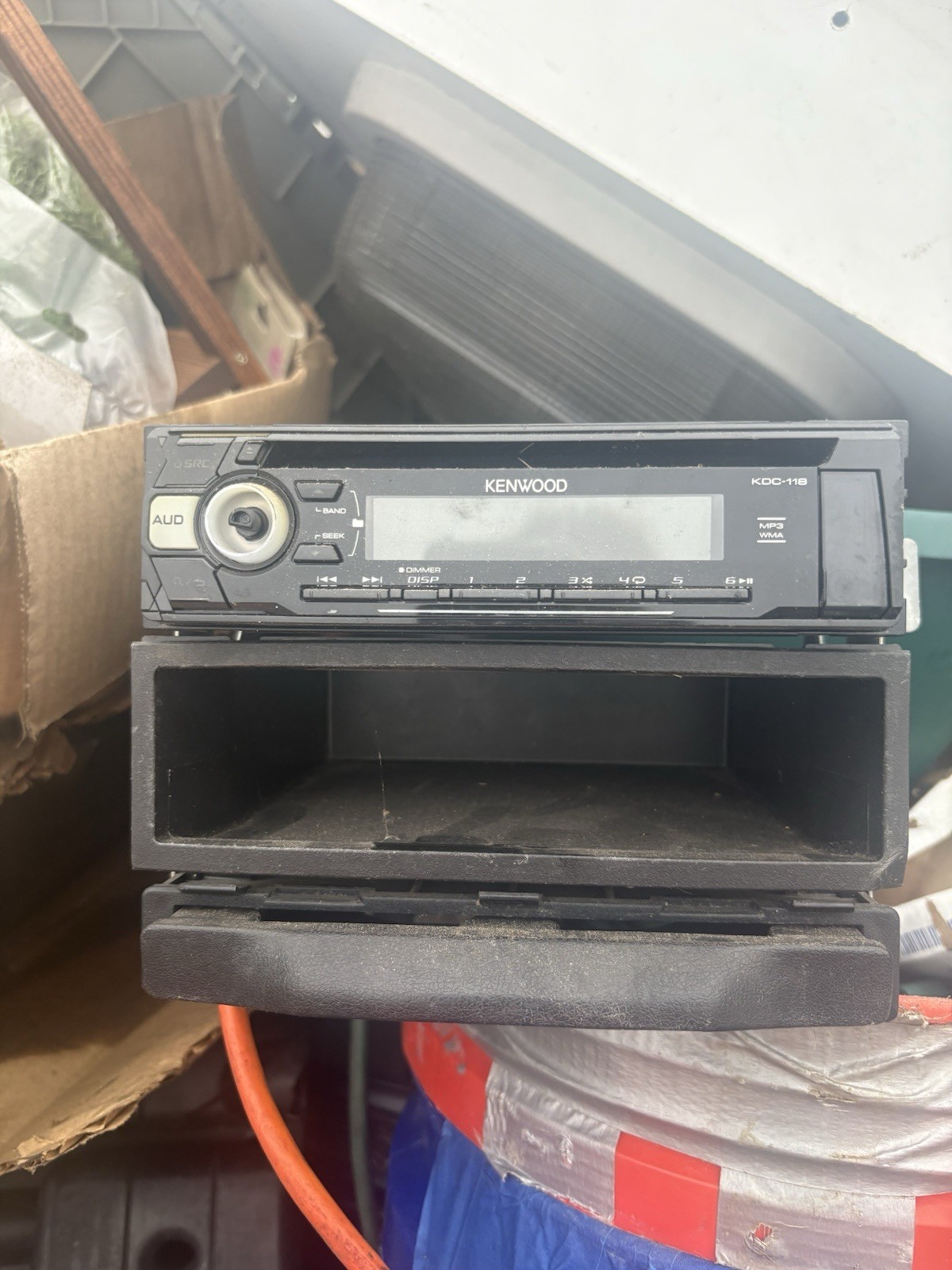 Kenwood KDC-118 Car Stereo Head Unit CD Player Used