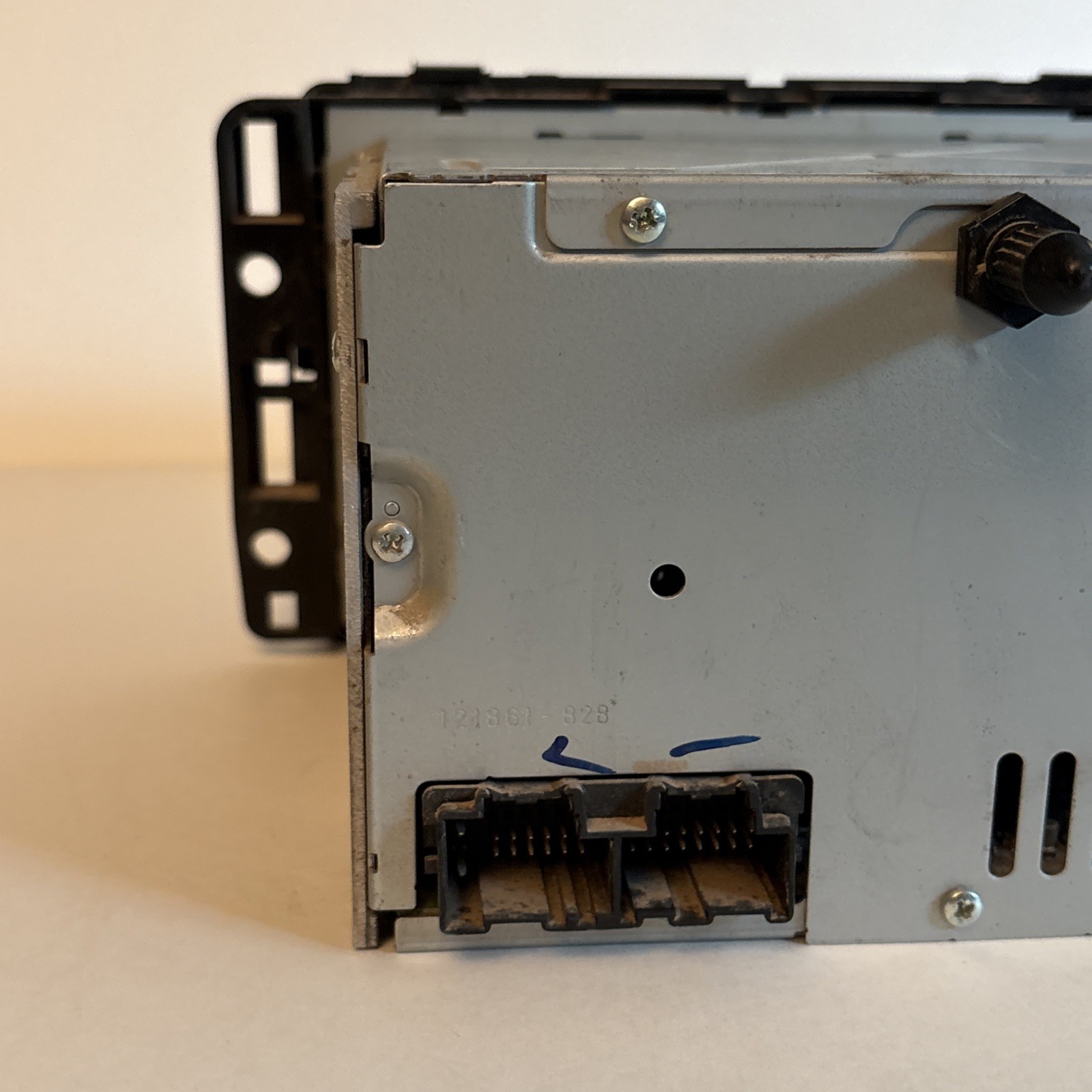FUJITSU TEN LIMITED UPPER LEVEL CD/AM/FM 06-09 Impala OEM INDASH AUDIO PARTS