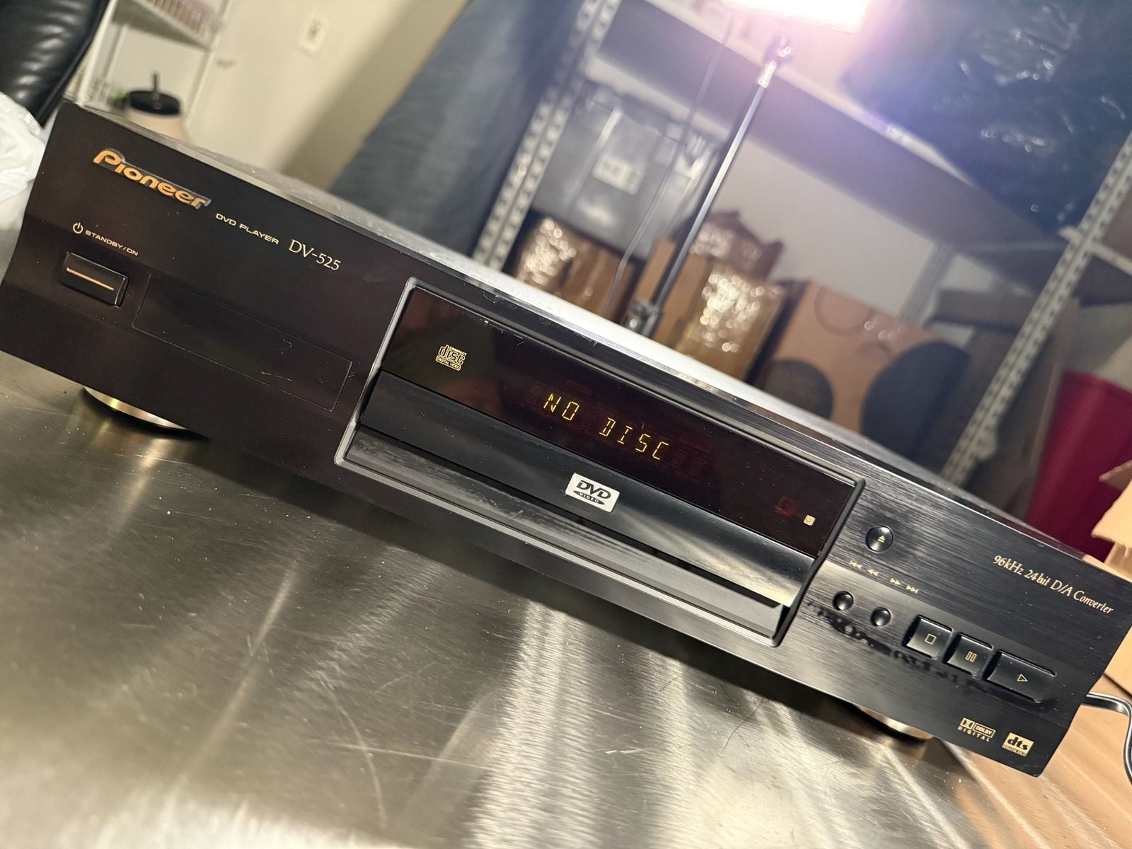 Pioneer DV-525 DVD Player