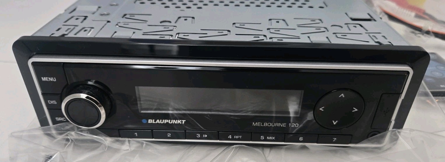 Blaupunkt Melbourne 120 Car Radio Stereo Receiver Brand New In Box NIB Mechless