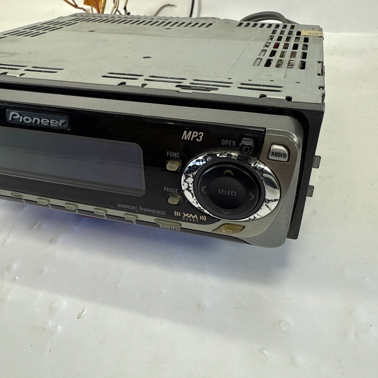 (FOR PARTS REPAIR) Pioneer DEH-P7400MP Old School Car Stereo