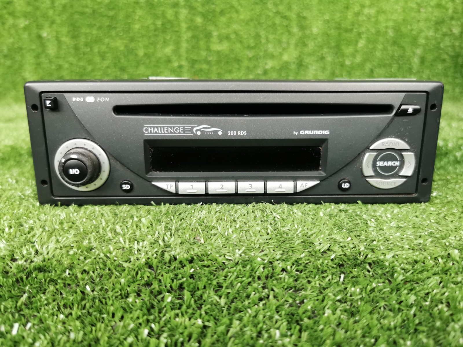 Grundig Challenge 200 Rds Challenger 200 Rds By Grundig Original Car Radio