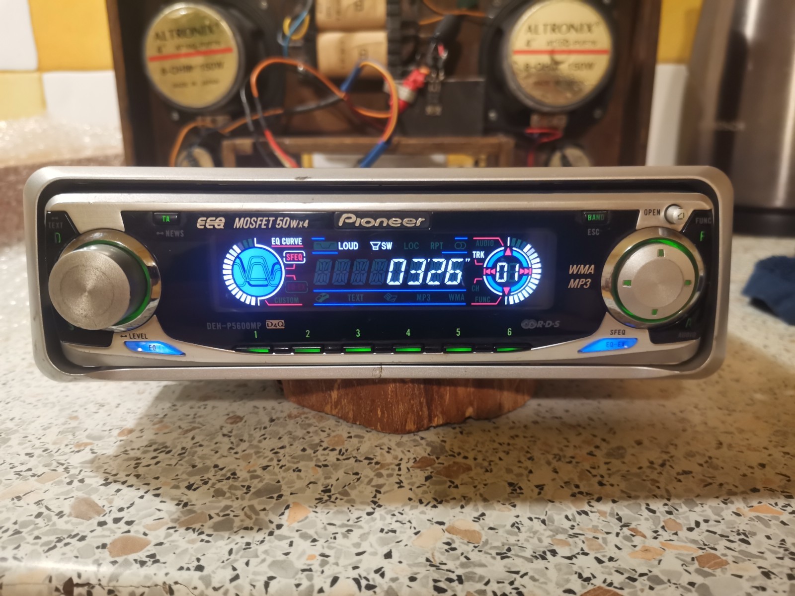classic Pioneer DEH-P5600MP car radio CD player