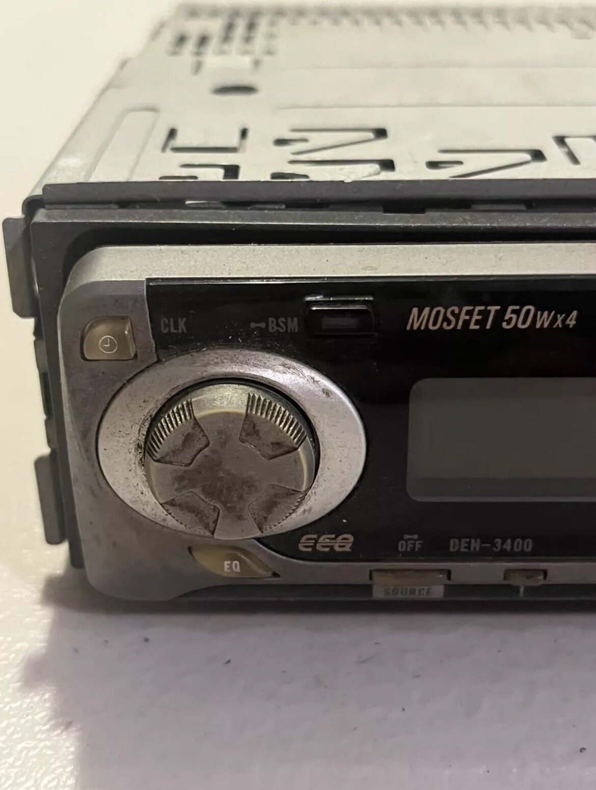 Pioneer DEH-P3700MP CD player single din radio stereo MOSFET 50WX4 EQ