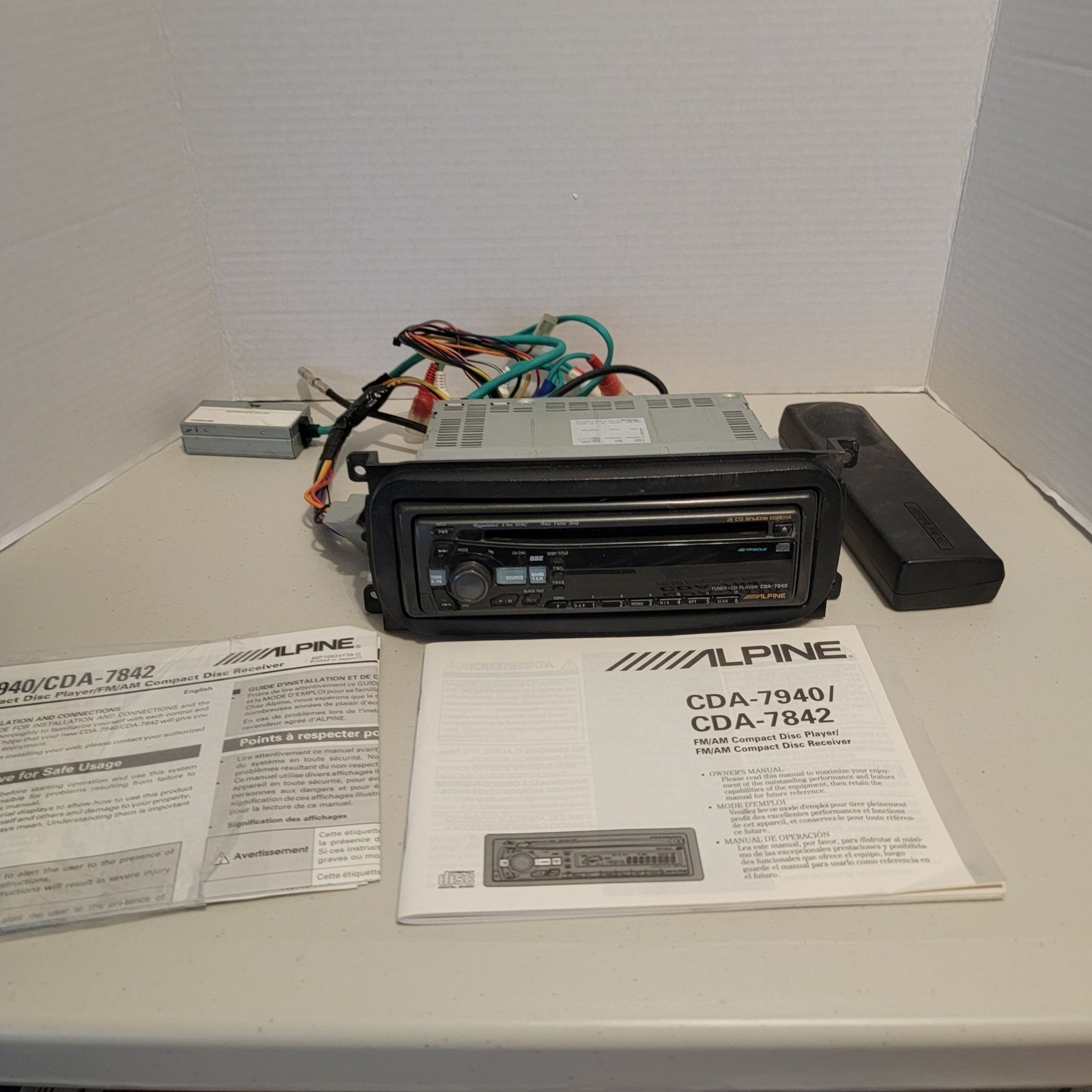Alpine CDA-7940 Car CD Player Receiver FM AM Remote Wire Harness Manuals Box