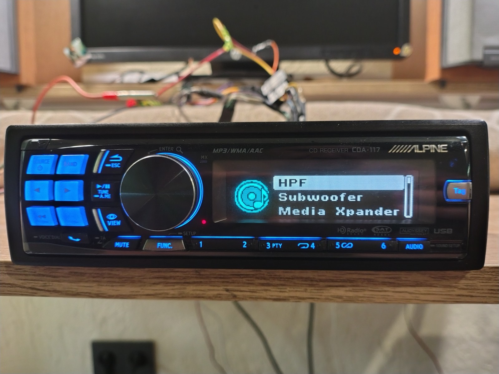 Alpine CDA-117 Car Stereo Mobile Media Station Fully Working Great Shape