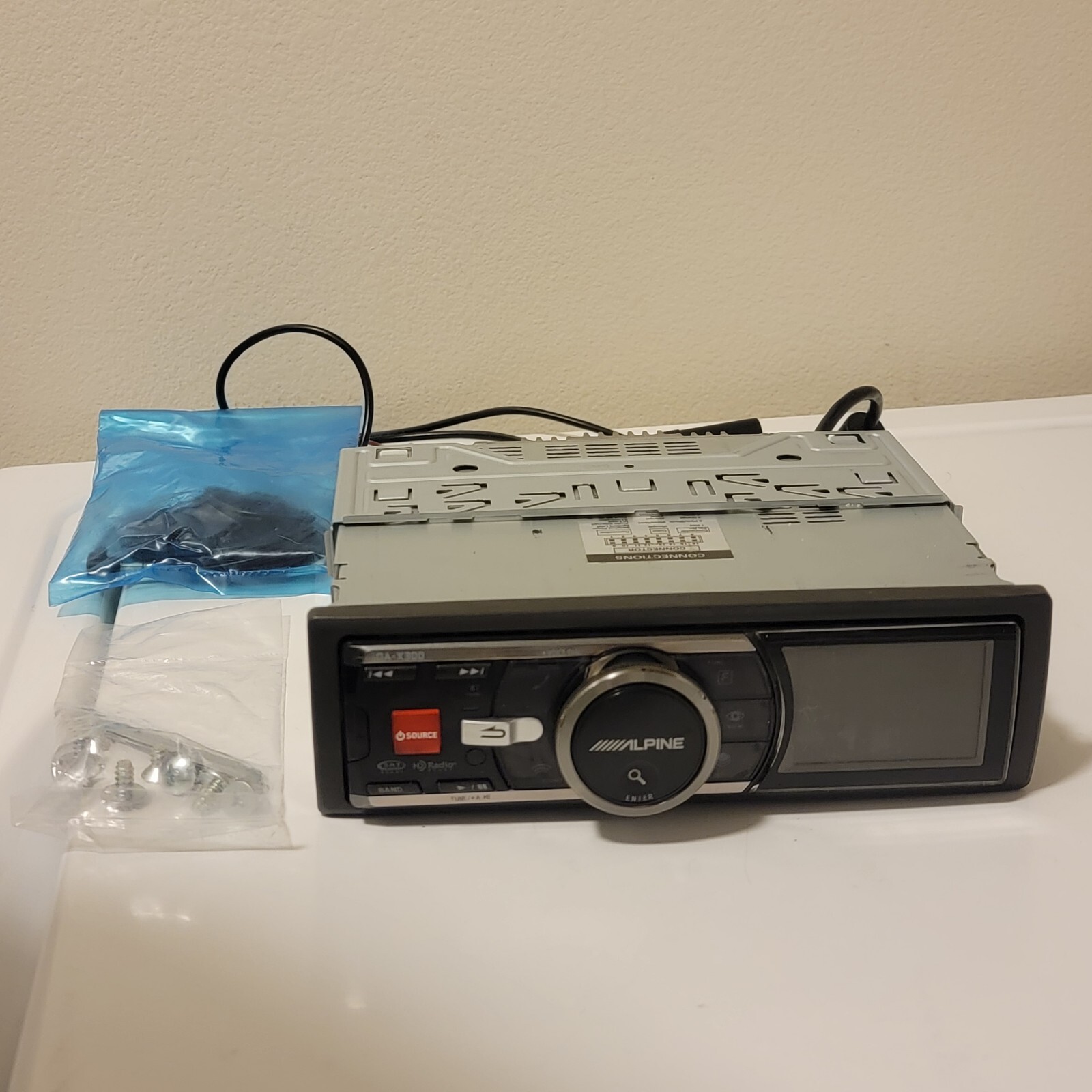 ALPINE IDA-X300 Digital Media Receiver USB for Media MP3 Radio