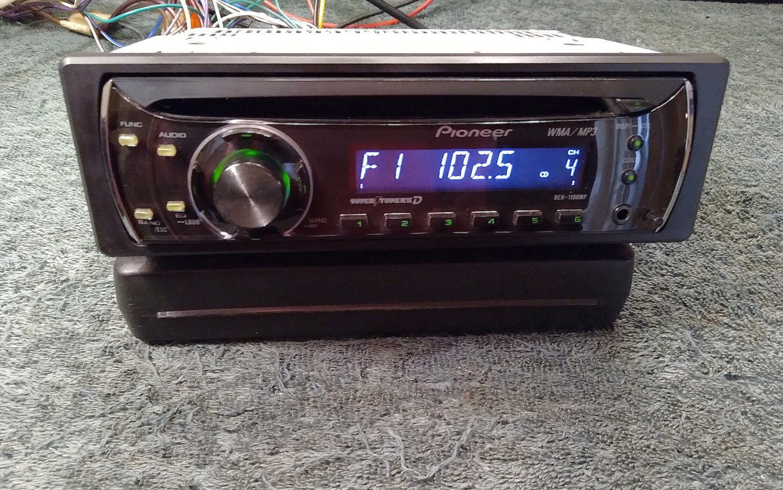 Pioneer DEH-1100MP, CD/MP3, Receiver , 200 watts,