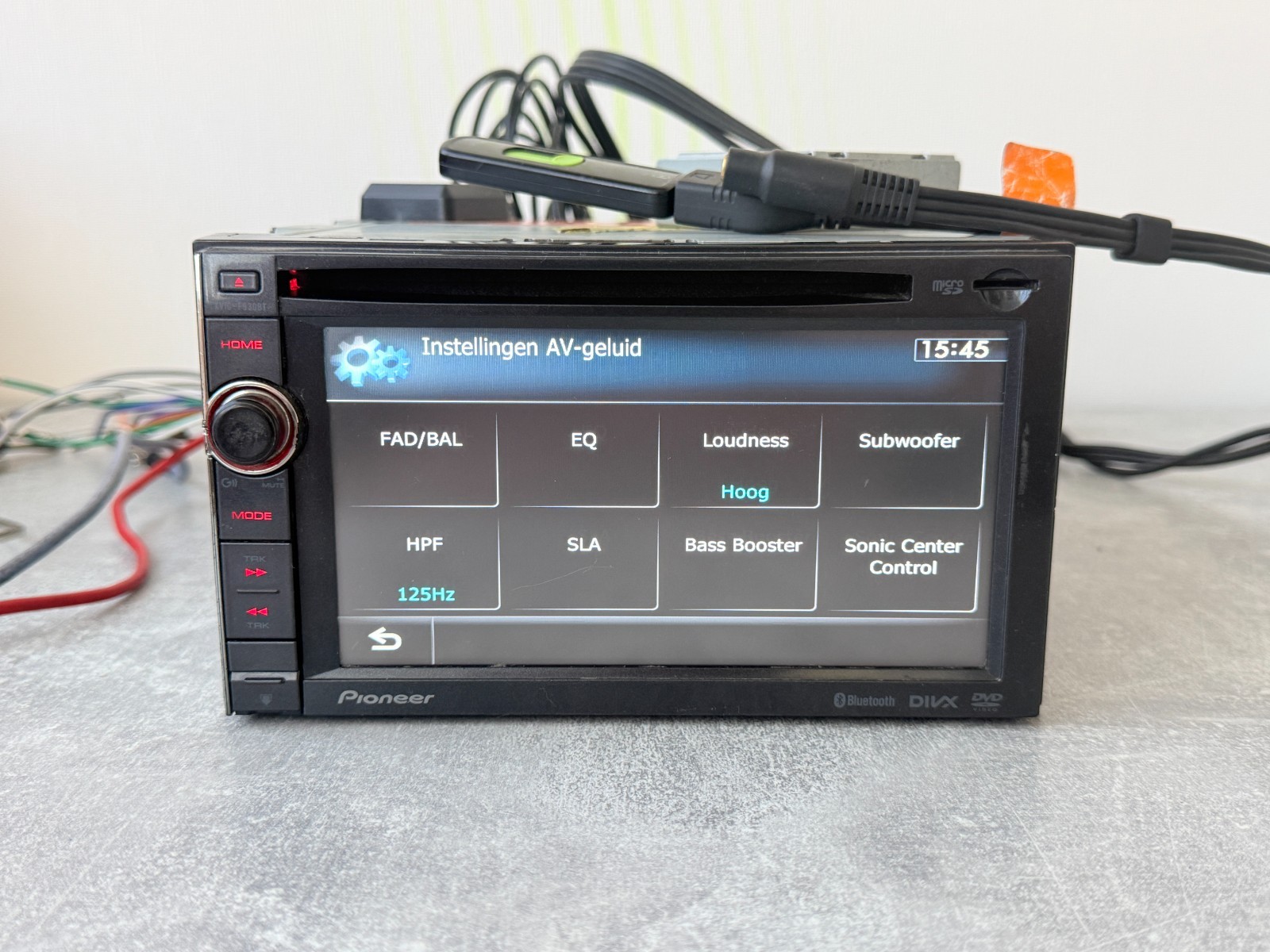 Pioneer AVIC-F930BT 6.1″ 2DIN GPS Navigation Bluetooth DvD CD Multimedia Car Ste