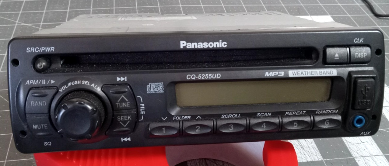 Vintage Panasonic Heavy Duty AM/FM/CD Radio Player Model CQ-5255UD – Untested